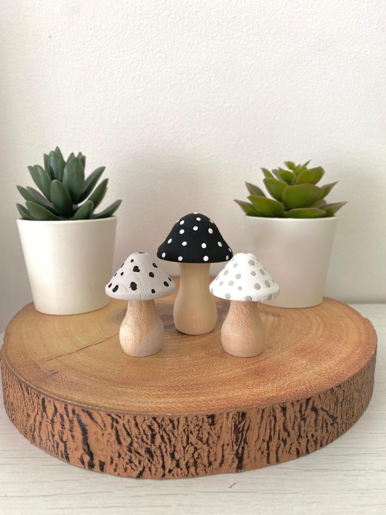 Black And White Mushroom Set